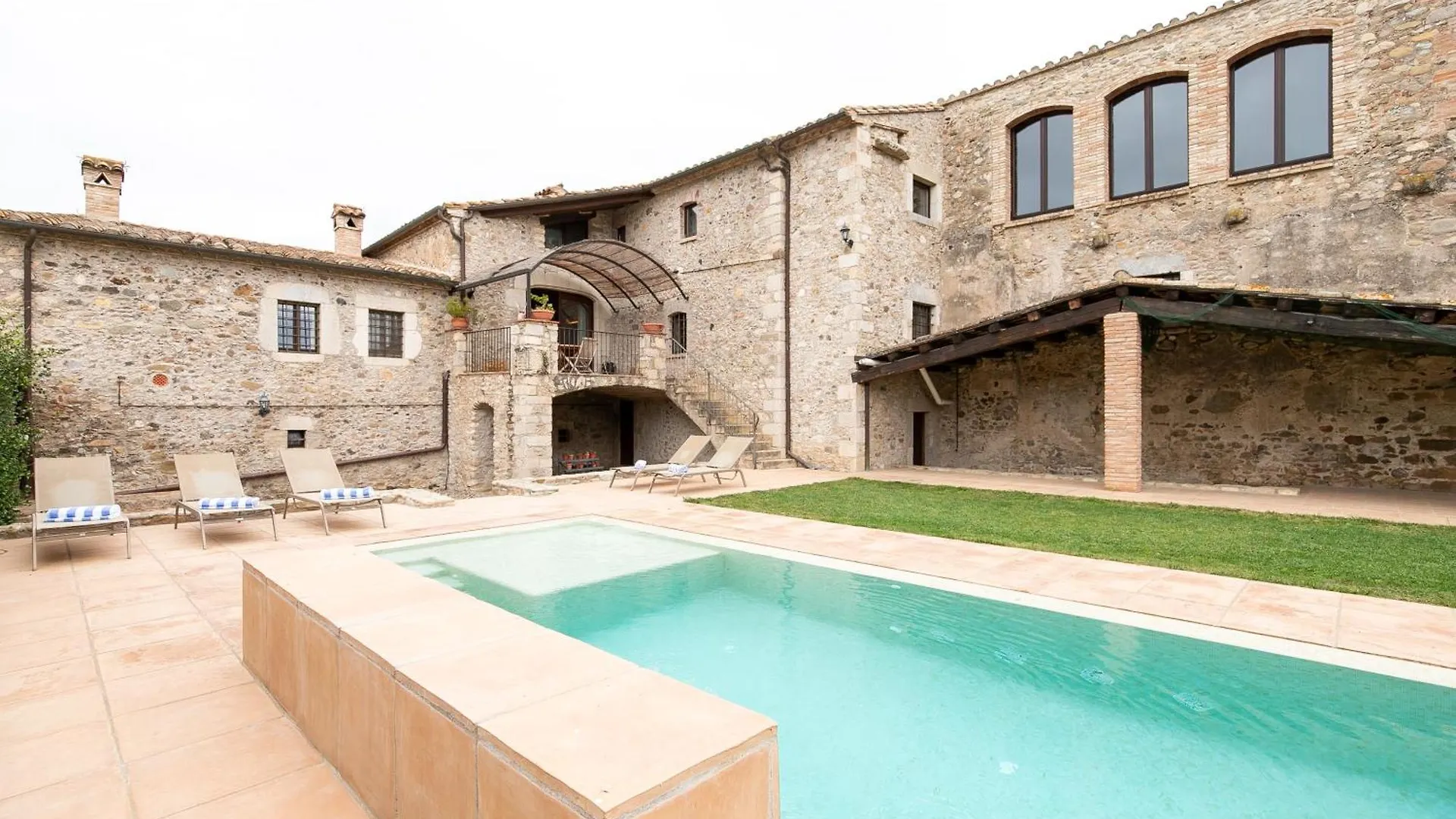 Masia Mas Sastre Con Piscina Cerca De Girona location